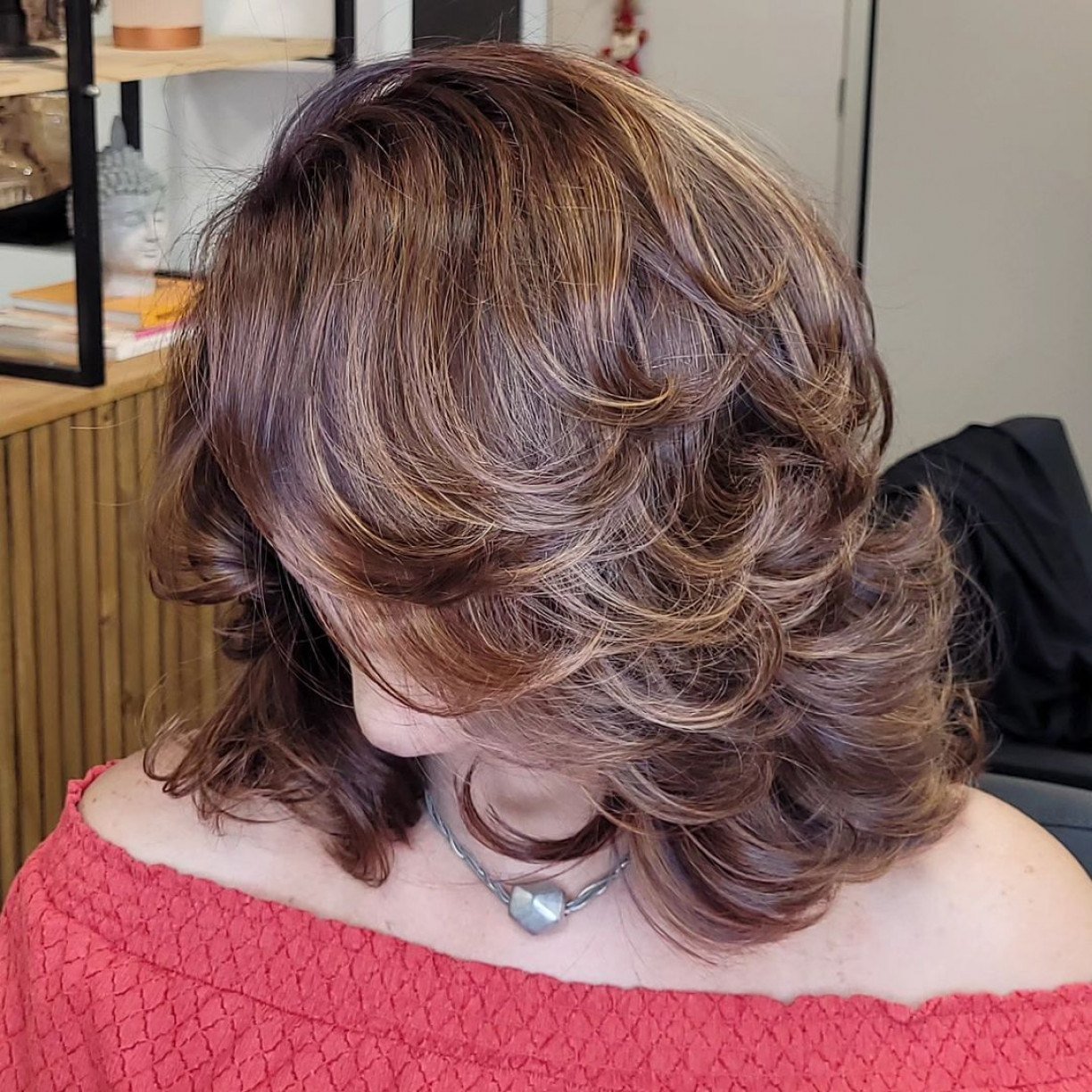 quanto custa fazer um corte de cabelo medio feminino