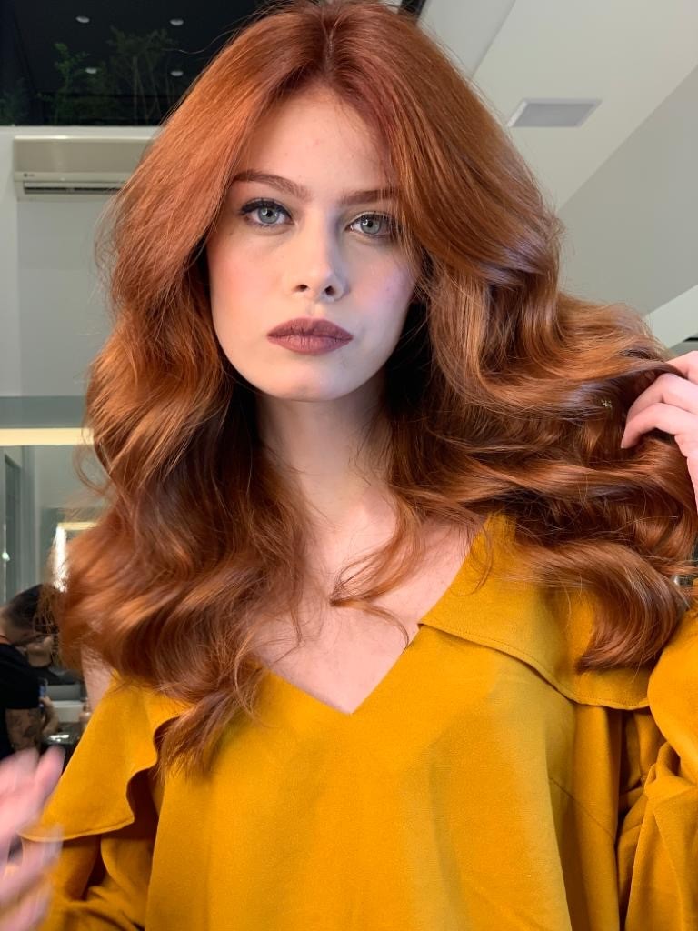 Cores de Cabelo 2026: Naturalidade e Brilho para Todos os Tons