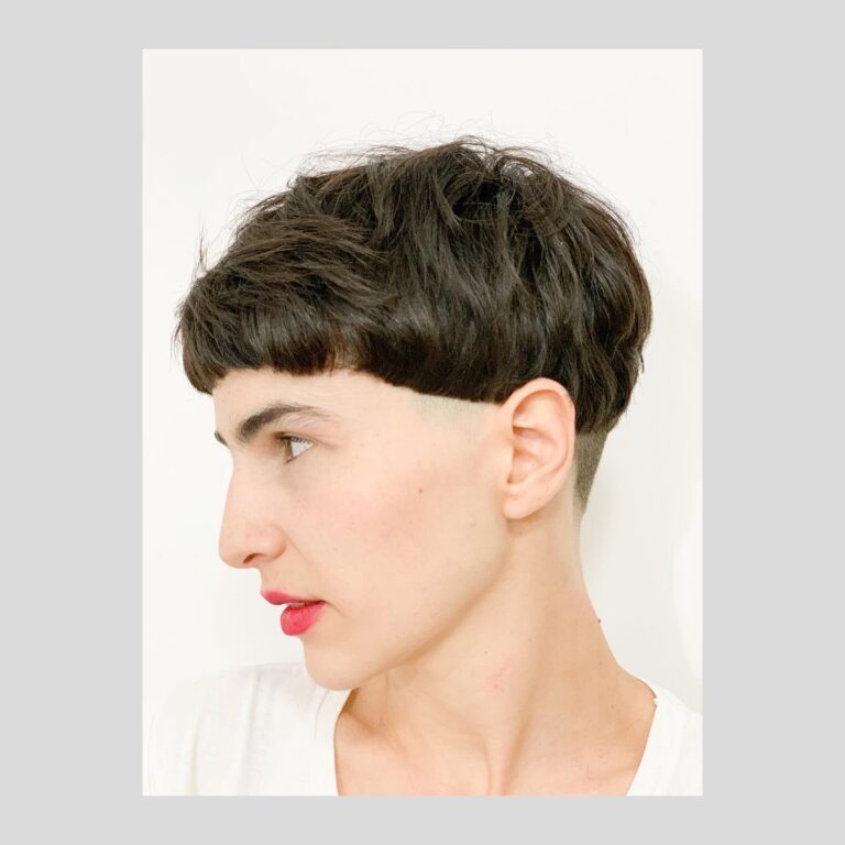 corte de cabelo feminino para rosto redondo e curto