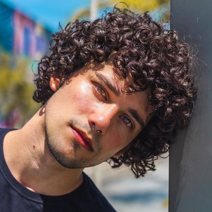 corte degradê cabelo cacheado masculino