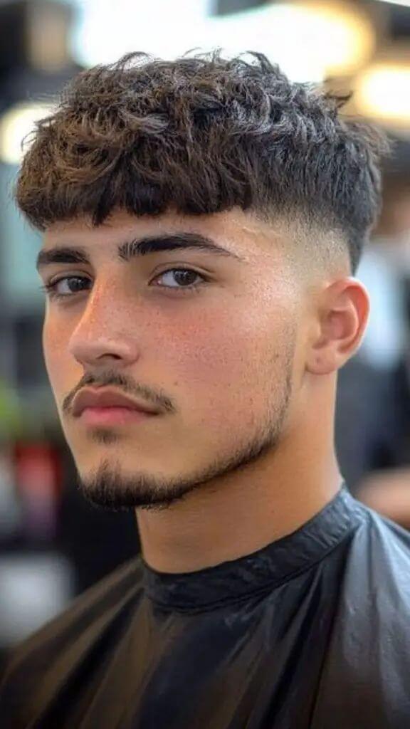 tendências cortes masculinos 2026 cabelo liso
