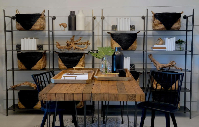 ideias de cozinha industrial com estante de aço