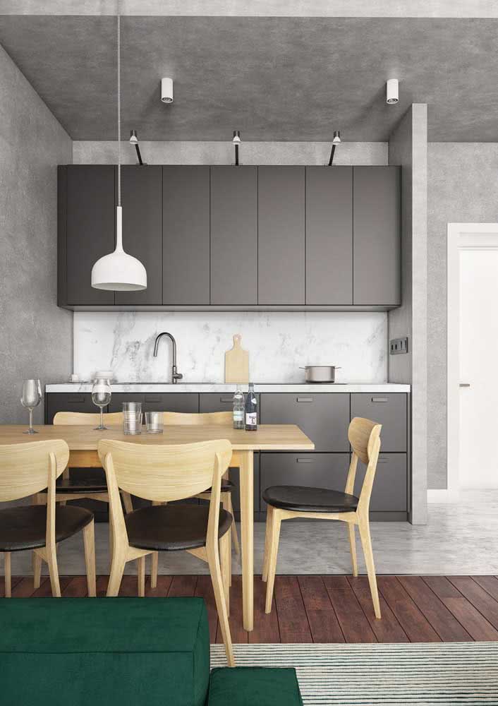 cozinha com parede de cimento queimado inspiração