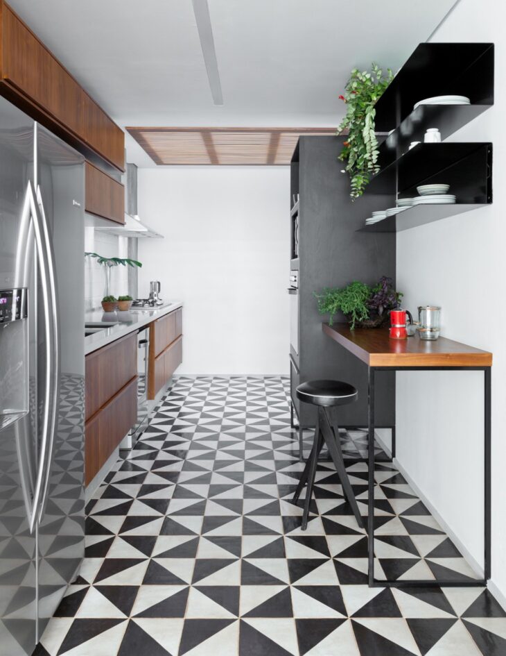Piso Xadrez na Cozinha: O Clássico que Nunca Sai de Moda