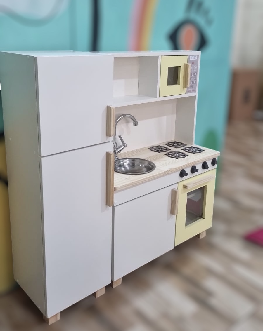 Cozinha infantil MDF completa com geladeira