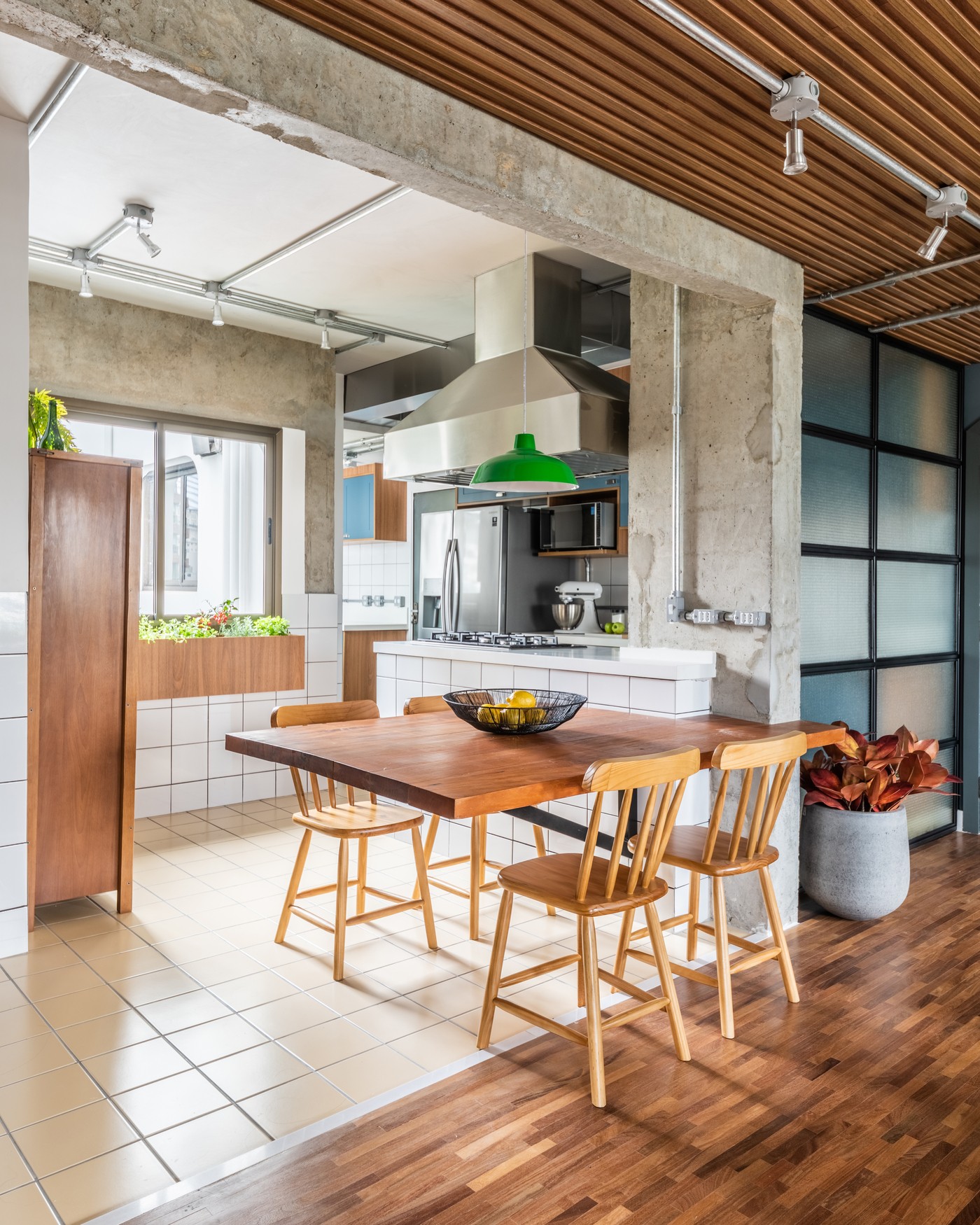 Área Gourmet Pequena: Maximizando o Espaço na Laje