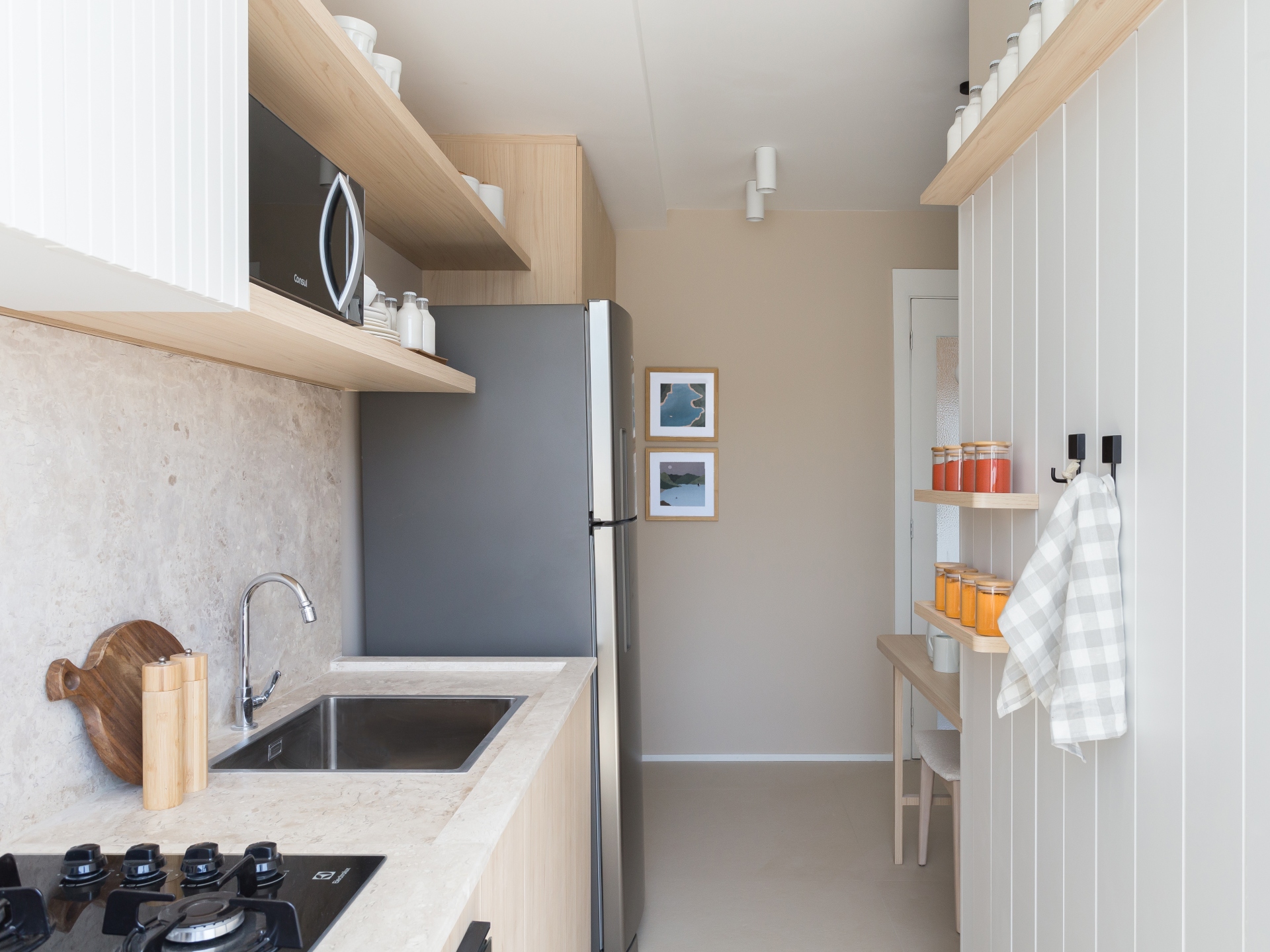 cozinha pequena armario