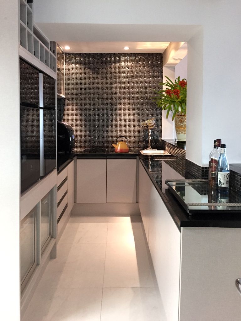 cozinha planejada com adega