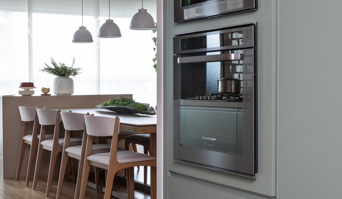 erros comuns ao planejar cozinha com torre quente