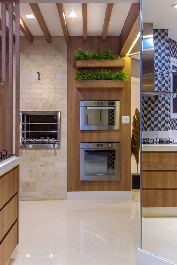 cozinha planejada com torre quente