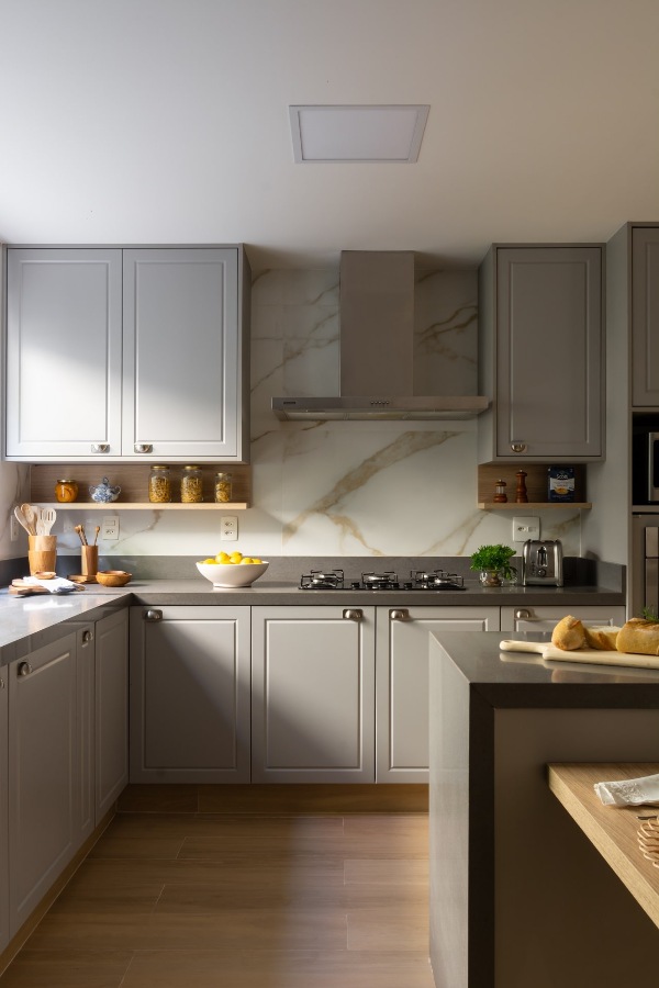 cozinha planejada grande vs cozinha modulada grande