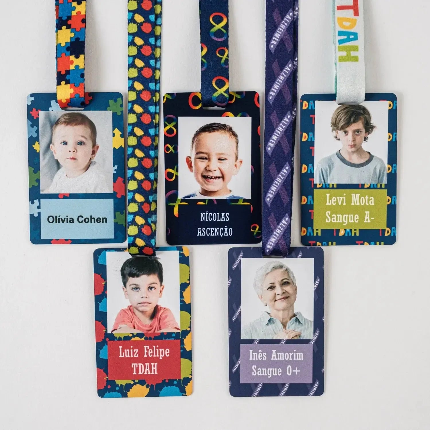 cordão para crachá escolar