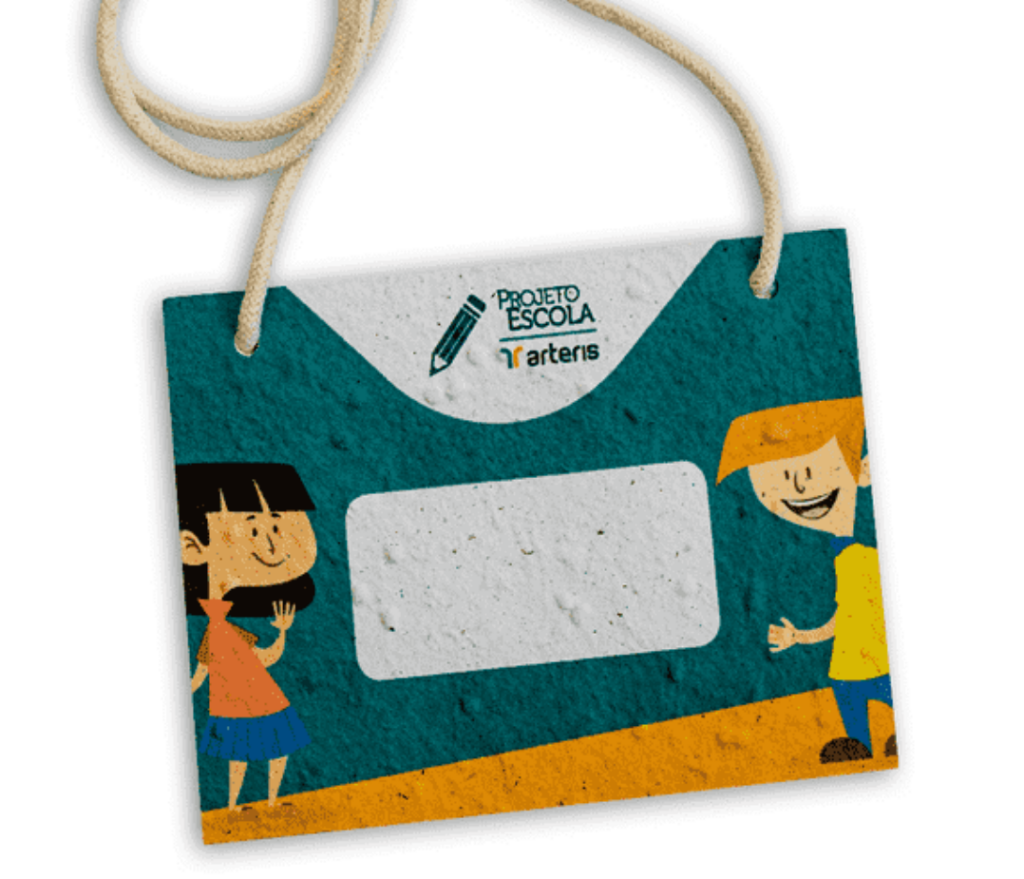 porta crachá infantil