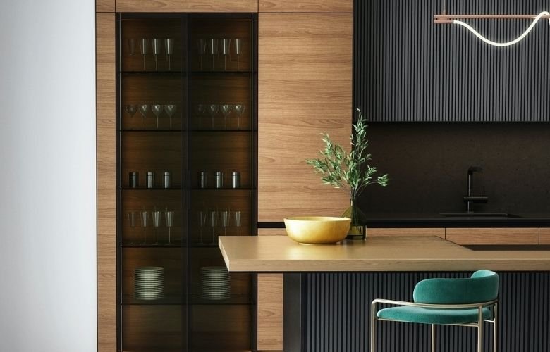 Cristaleira Suspensa: A Solução Perfeita para Otimizar Espaços Pequenos