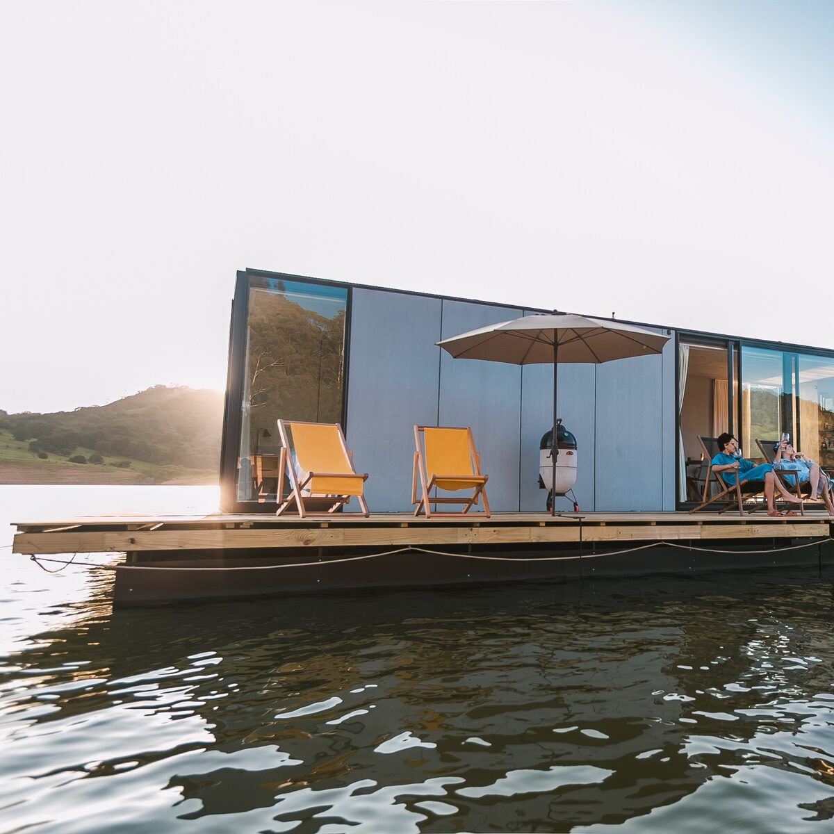 Decks Flutuantes para Lazer e Negócios: Aplicações e Vantagens