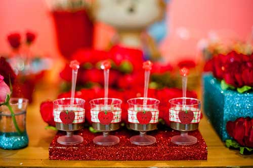 decoração chapeuzinho vermelho vs decoração floresta encantada