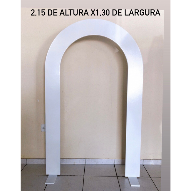 decoração com painel romano vazado