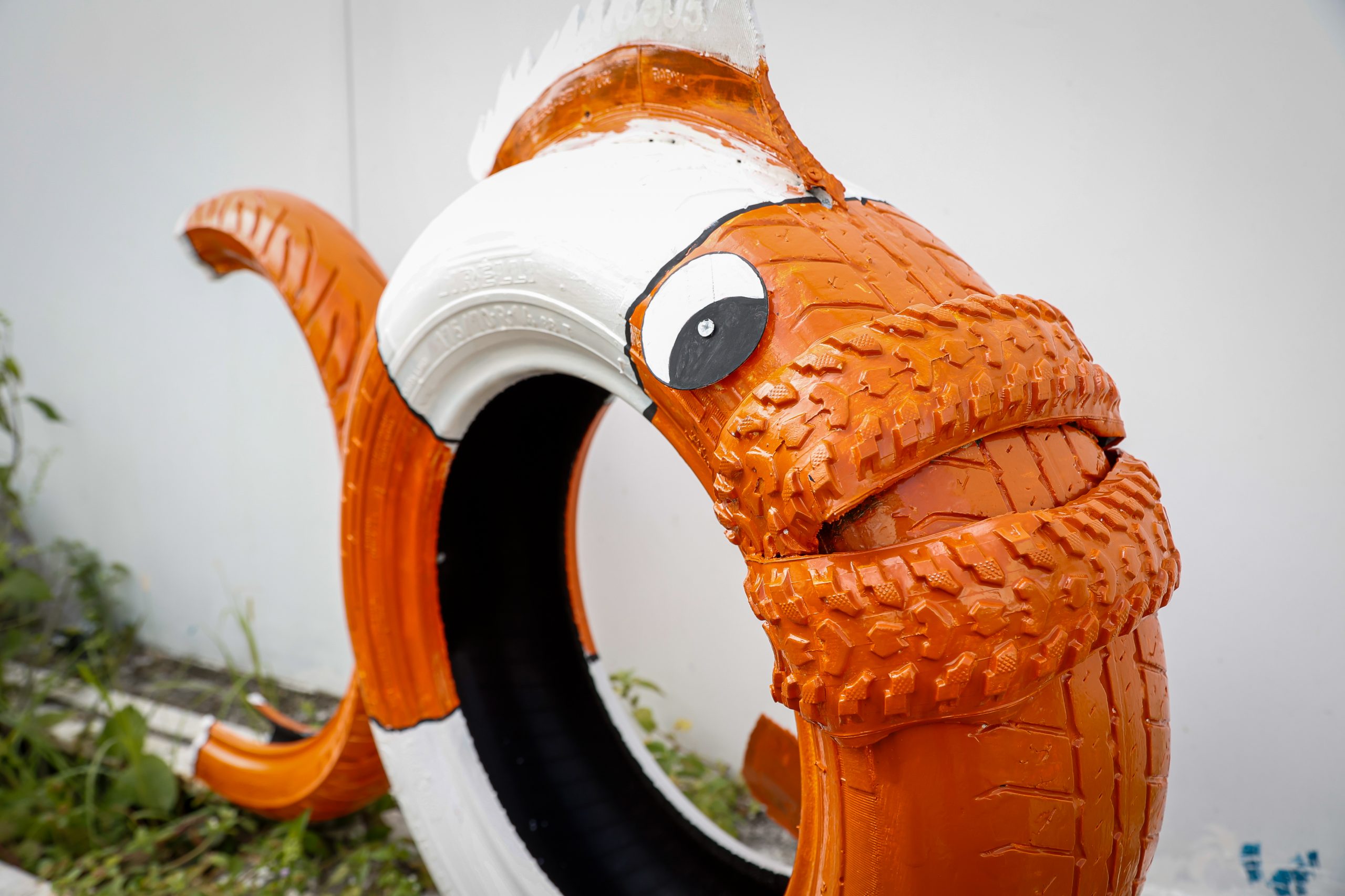 quanto custa decorar jardim com pneus reciclados