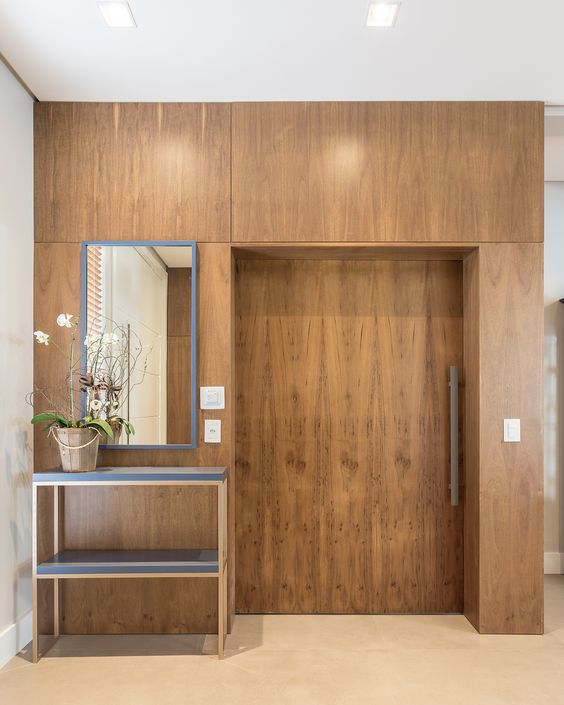 erros comuns ao decorar com madeira teca