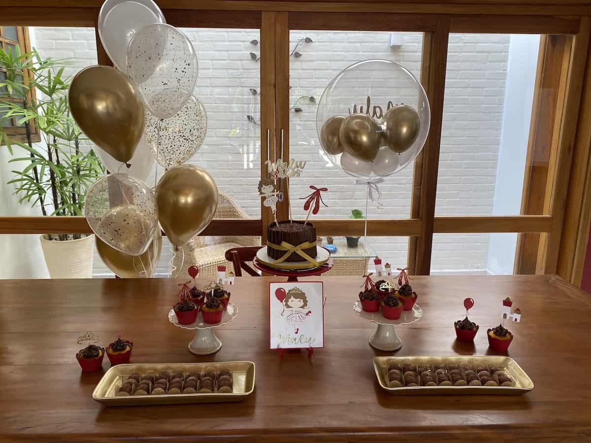 Tendências 2025/2026: Decoração de Aniversário em Casa com Estilo e Economia