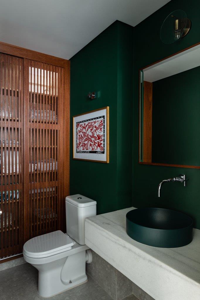 Preto Fosco na Decoração de Banheiros: Tendências e Aplicações