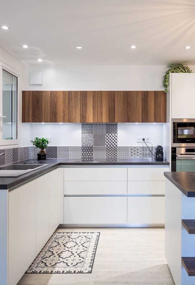 Cores e Revestimentos 2025/2026: Tendências para Cozinhas Grandes