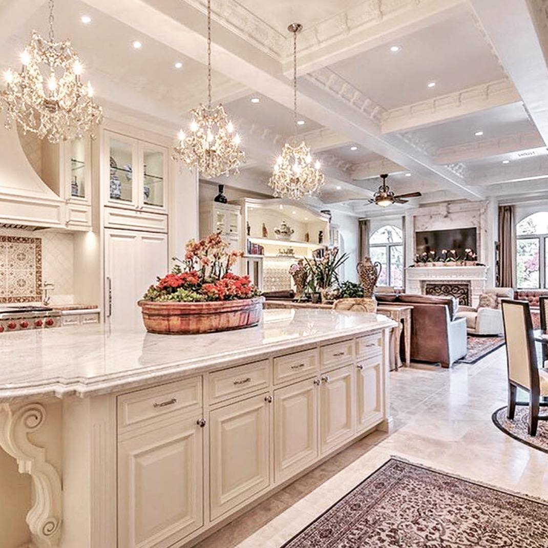 Ilhas de Cozinha Multifuncionais: Guia Completo para Espaços Amplos