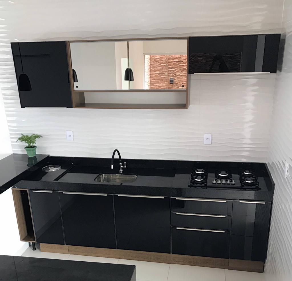 Tendências 2025 para Cozinhas Preto e Branco: Inovações em Design