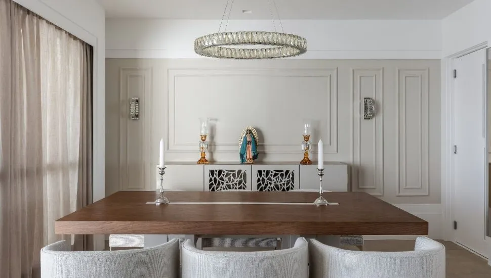 boiserie de gesso vs boiserie de poliuretano para escritório