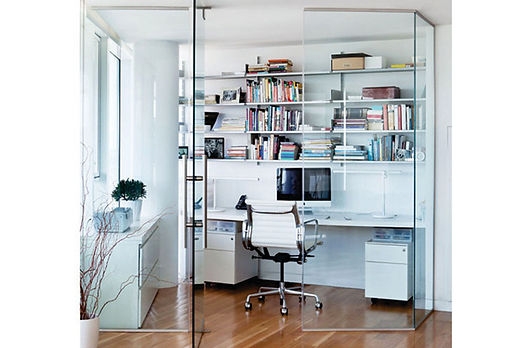 ideias criativas decoracao escritorio prateleira vidro