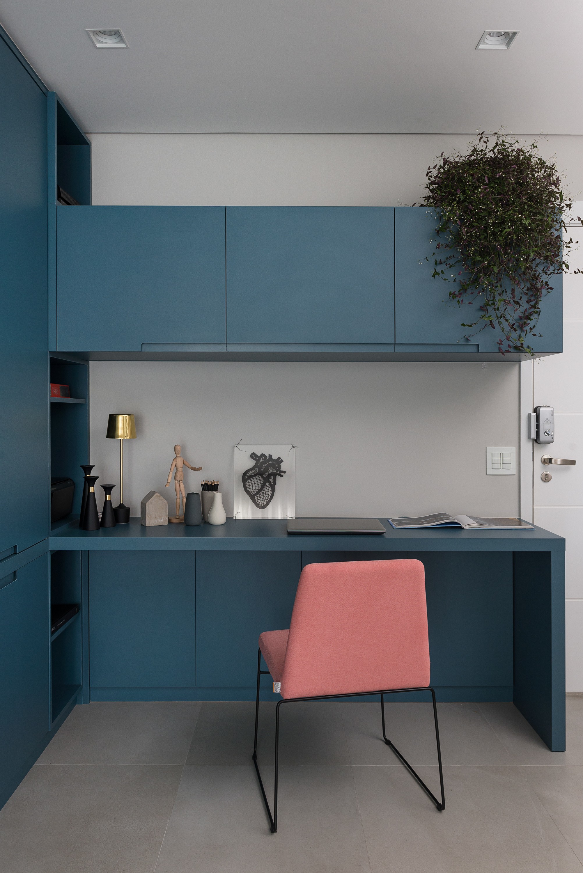 custo medio prateleiras vidro escritorio