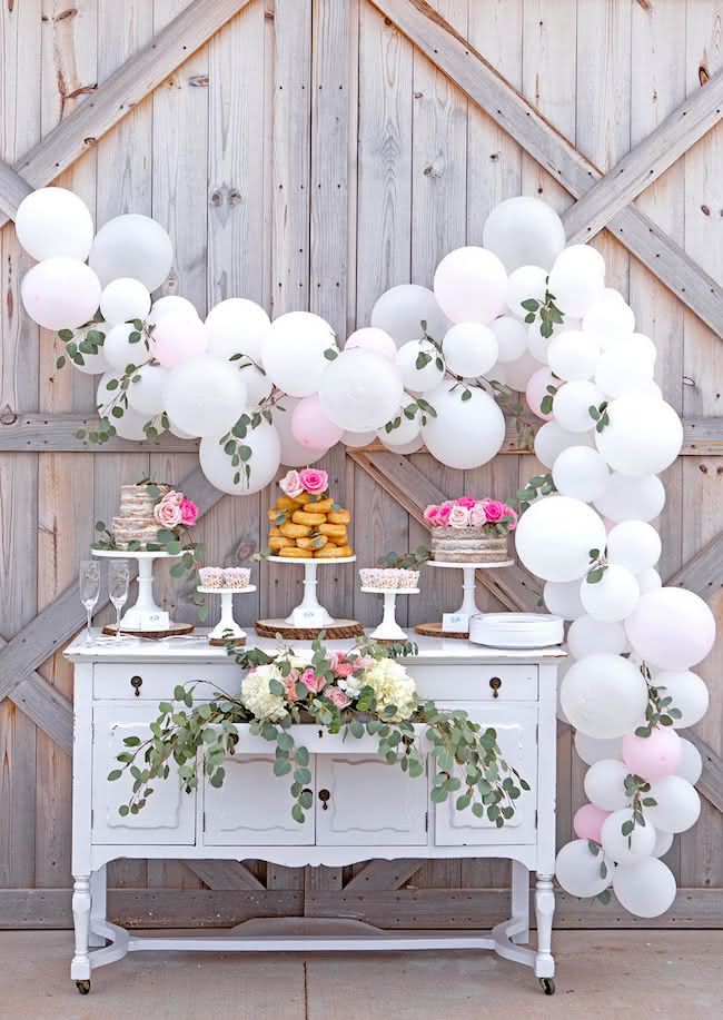 Noivado em Casa: Como Organizar uma Celebração Íntima e Econômica