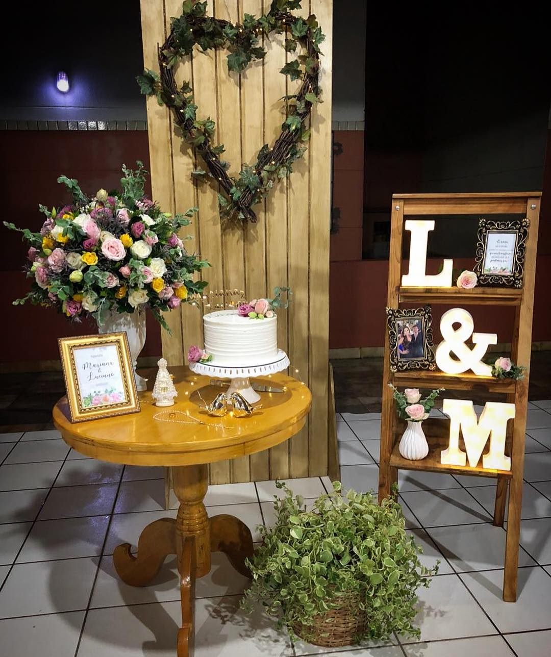 Paleta de Cores 2026: Guia Completo para um Noivado Inesquecível