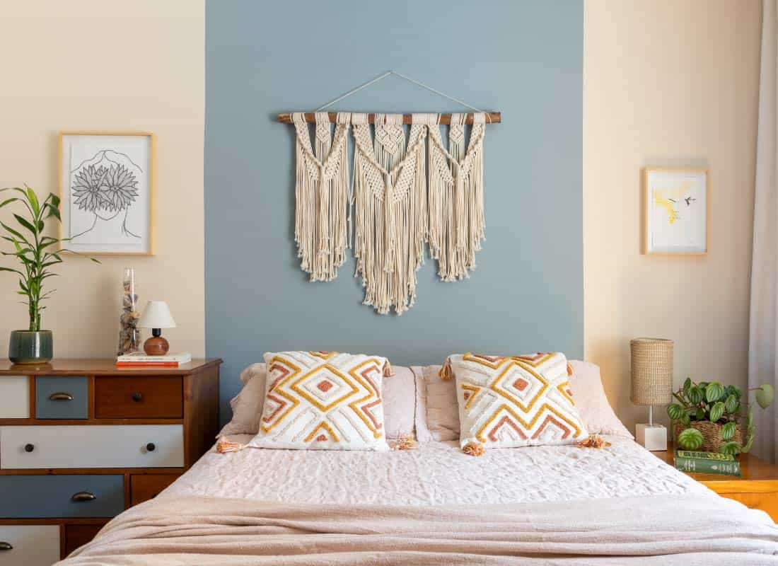 erros comuns ao decorar parede de quarto