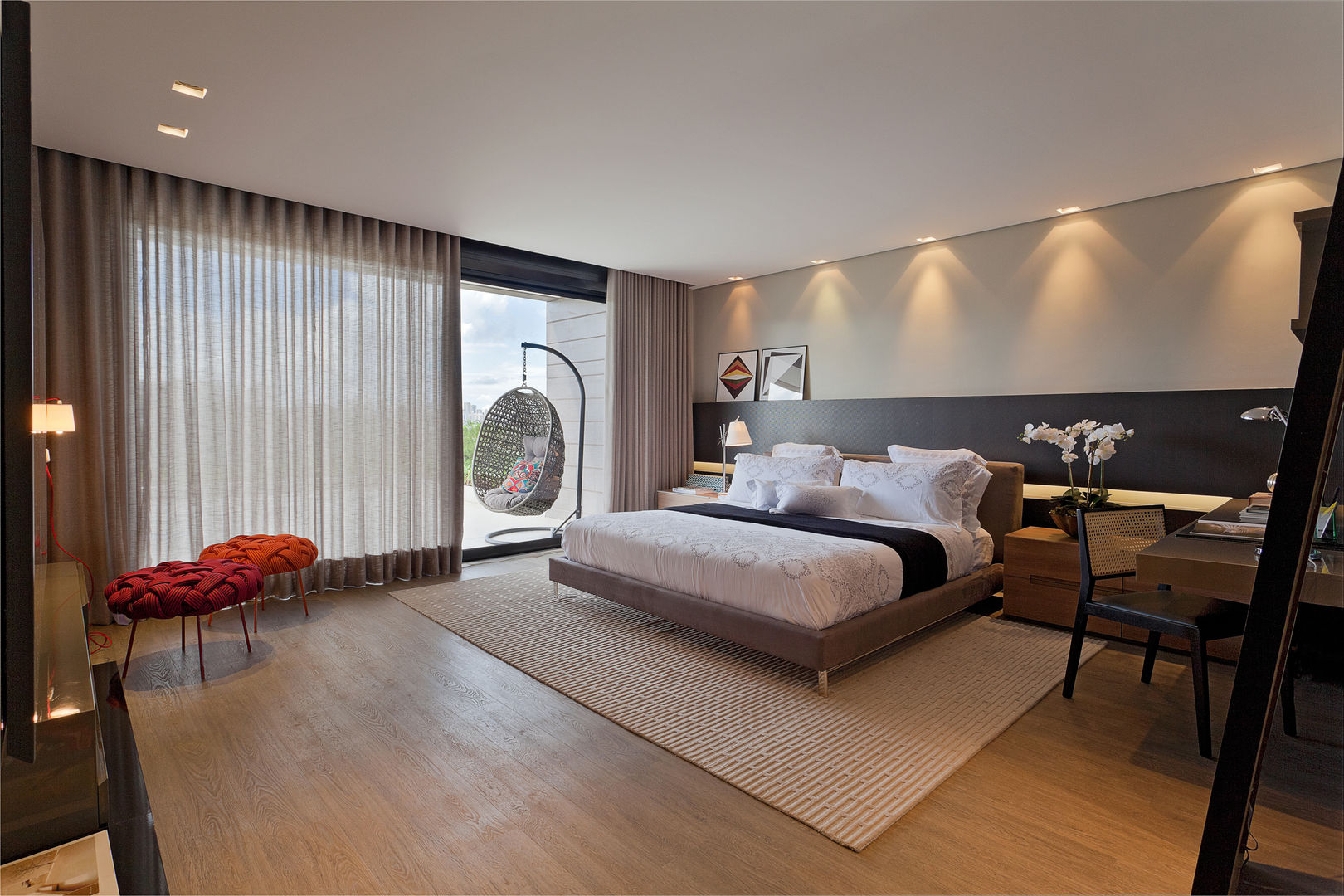 decoração quarto 2x2 com cama de casal