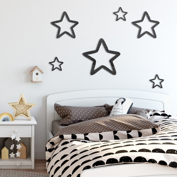 Além dos Projetores: Elementos Complementares para um Quarto com Tema Celestial