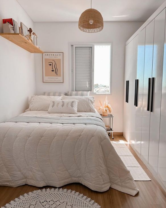 Marcenaria Inteligente: Soluções para Quartos de Casal com Pouco Espaço