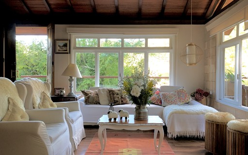 Plantas e Natureza: Como Integrar o Verde na Decoração Cottagecore da Sala