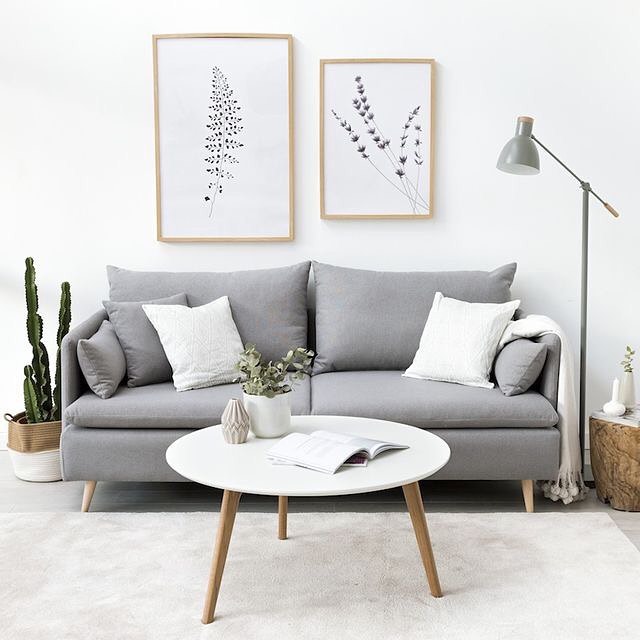Acessórios essenciais para harmonizar com seu sofá cinza