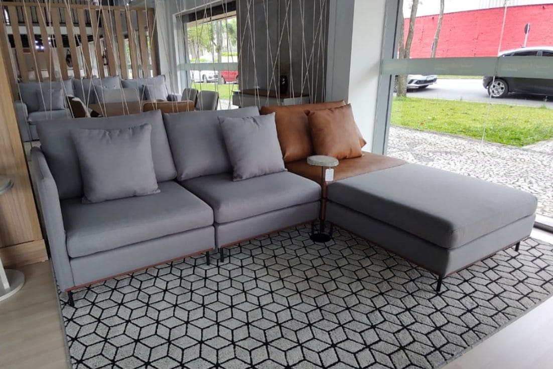 Tendências de decoração para salas com sofá cinza em 2025