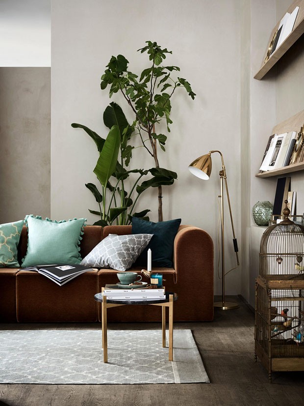 Guia Completo: Cores de Parede Ideais para Combinar com Sofá Marrom