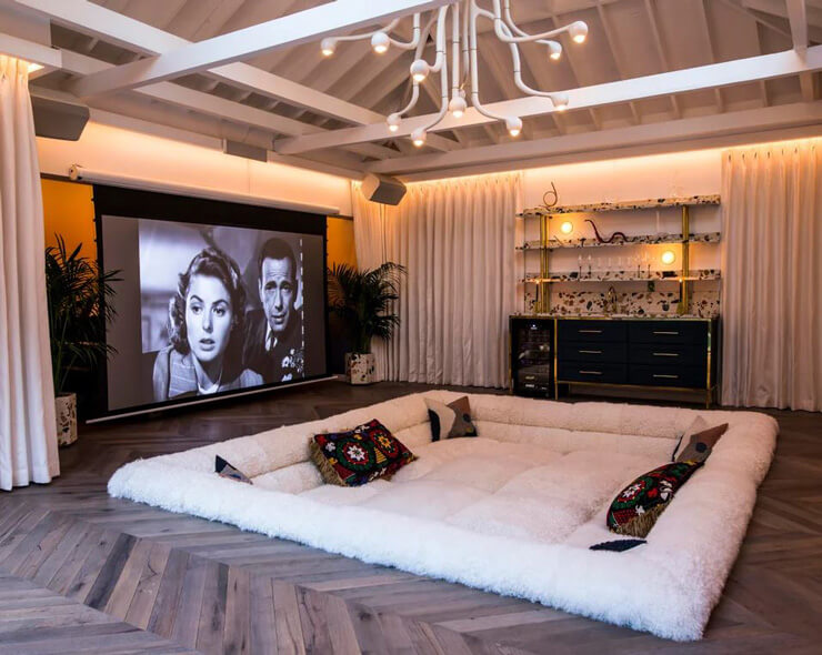 sala de cinema em casa vs home theater profissional