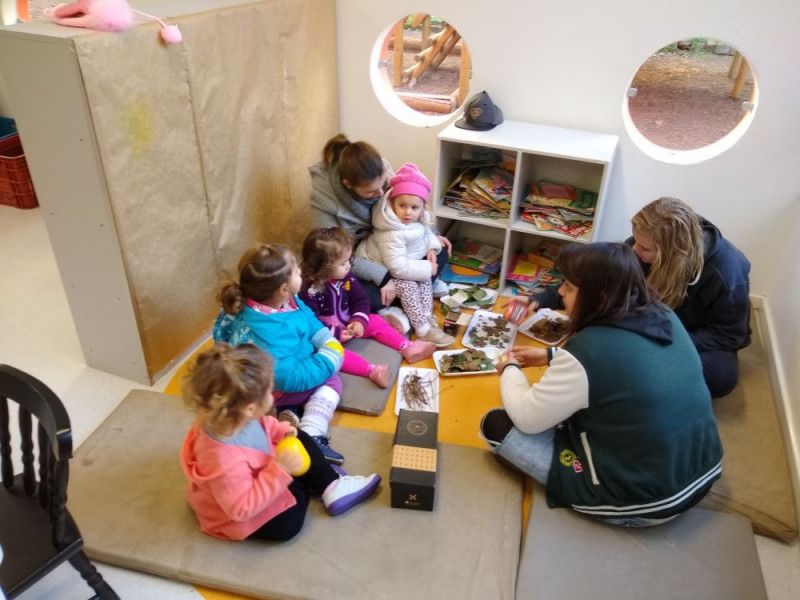 Minimalismo e Heurística: Criando Espaços que Estimulam a Descoberta