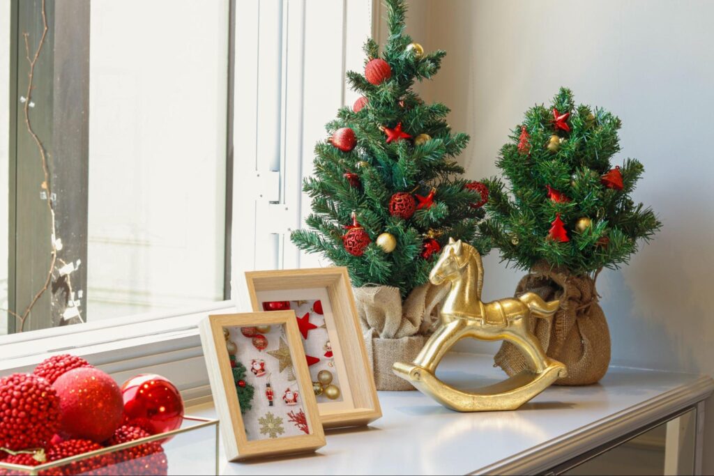 decoração de sala para o natal tradicional vs moderno