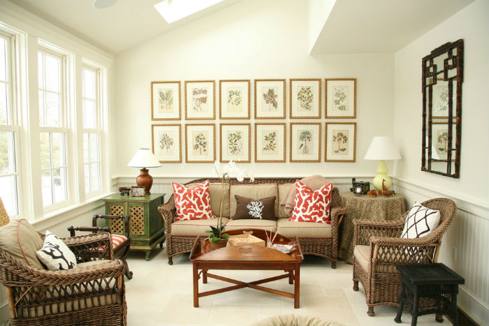 sala quadrada pequena vs retangular