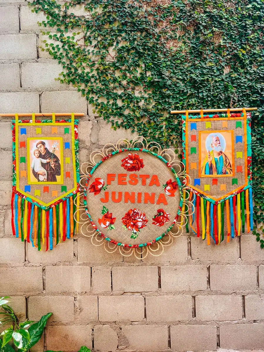 Decoração Junina Moderna vs. Tradicional: Qual Estilo Escolher?