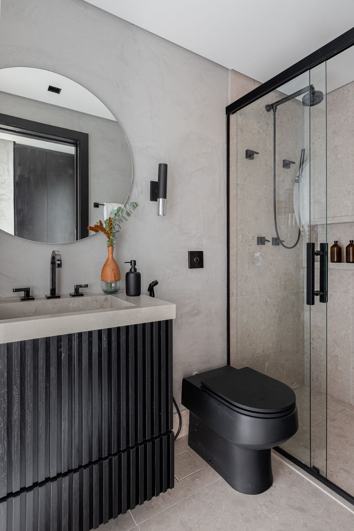 como fazer prateleiras de cano e madeira para banheiro industrial