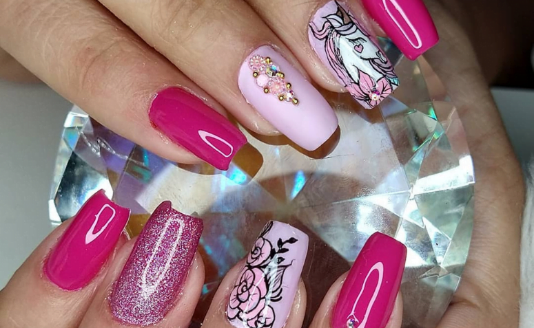 unhas decoradas rosa choque vs rosa pastel qual escolher
