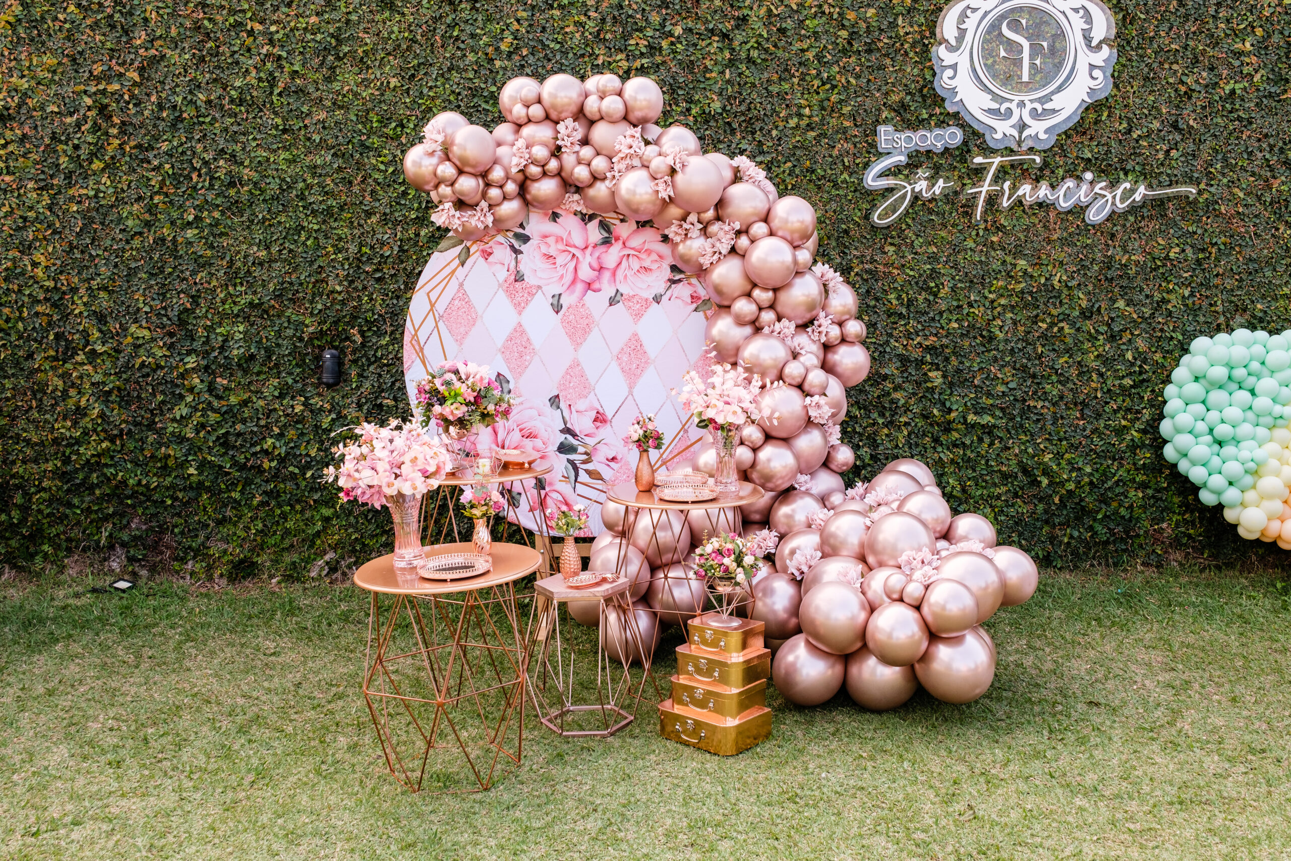 ideias decoração rose gold ambientes pequenos