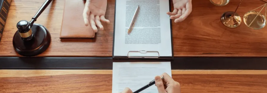 5 ideias de títulos:
1. Guia Completo: Como Elaborar sua Defesa em Processos Éticos na OAB
2. Entenda as Etapas do Processo Disciplinar da OAB e Garanta sua Defesa
3. Principais Teses de Defesa em Processos Éticos da OAB: Prescrição e Inépcia
4. Conheça as Sanções Disciplinares da OAB e Como Evitá-las
5. Recursos no Processo Ético da OAB: Prazos e Procedimentos